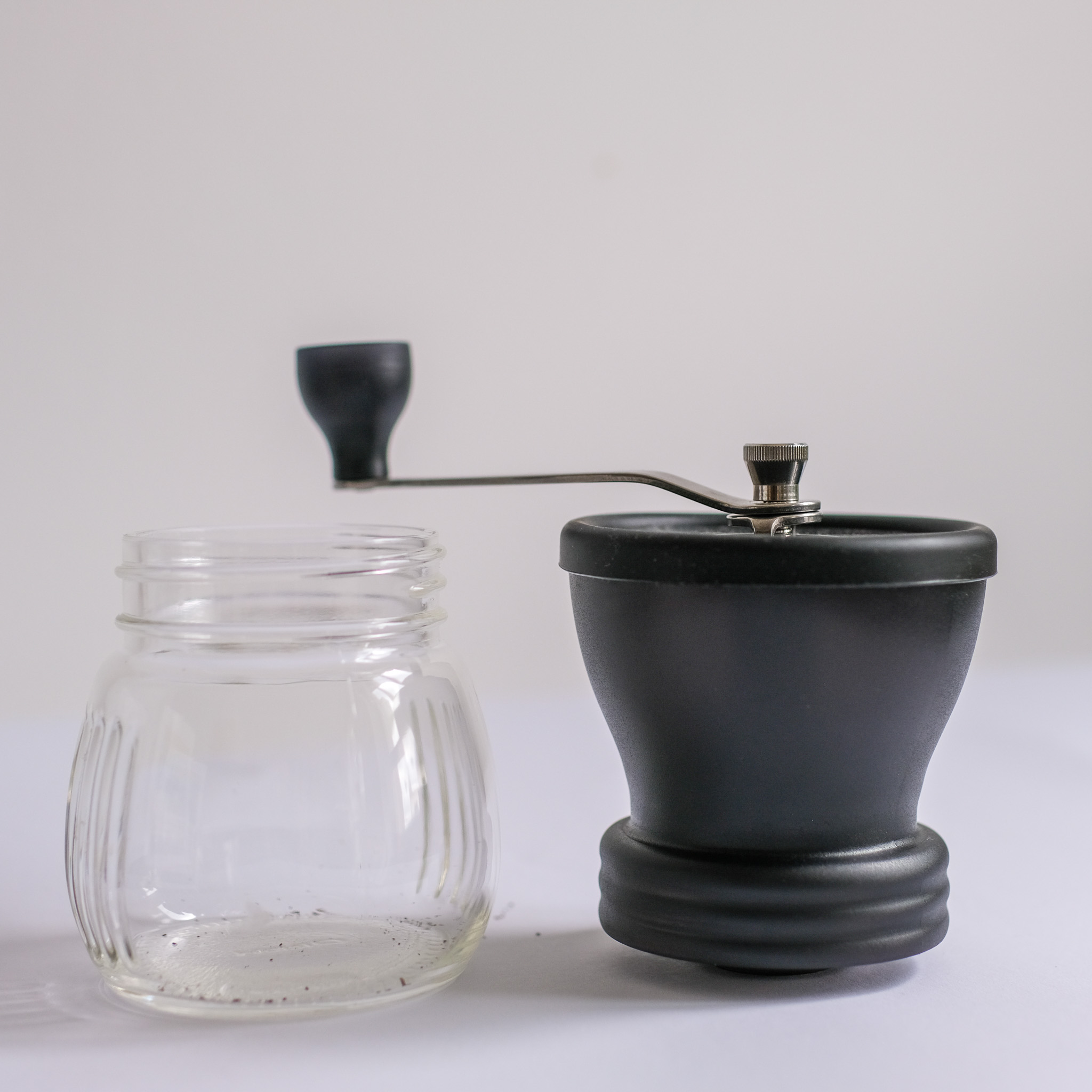 Hario Ceramic Coffee Mill Skerton Plus 