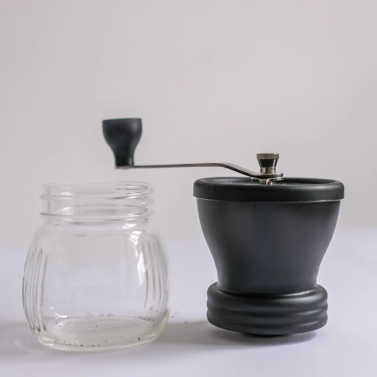 Hario Ceramic Coffee Mill Skerton Plus