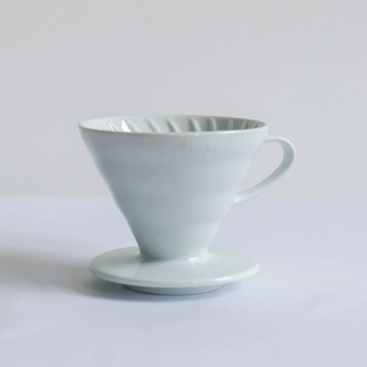 Hario Ceramic Coffee Dripper V60 02 White