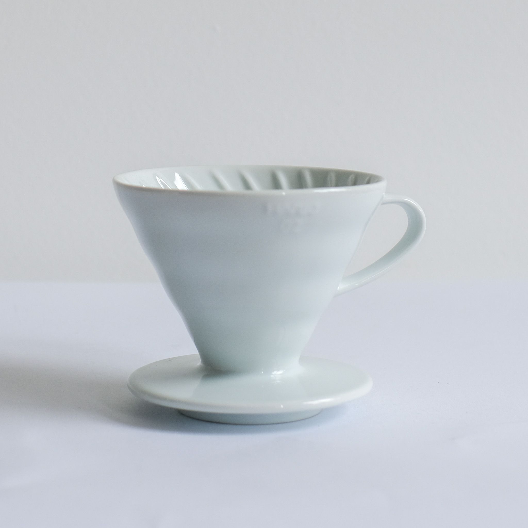 Hario Ceramic Coffee Dripper V60 02 White