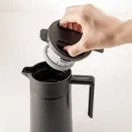 Hario Thermoskanne Double-Walled Thermal Pot schwarz 800 ml