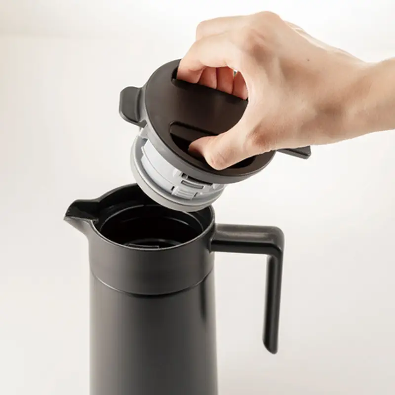 Hario Thermoskanne Double-Walled Thermal Pot schwarz 600 ml